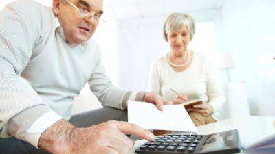 Солидный "бонус" к выплатам: пенсионерам рассказали о ежемесячных доплатах – кто и сколько получает