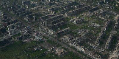 Города больше не существует. Украинские фотографы Либеровы показали, как сейчас выглядит когда-то красивый и развитый Бахмут — видео