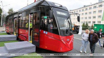 "Белкоммунмаш" на Форуме регионов в Уфе представил низкопольный трамвай