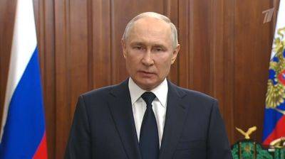 Путин поблагодарил вагнеровцев и разрешил им "уйти в Беларусь"