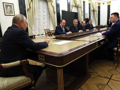 Путин после мятежа Пригожина собрал силовиков "поговорить о задачах". Шойгу тоже был в Кремле. Фото, видео