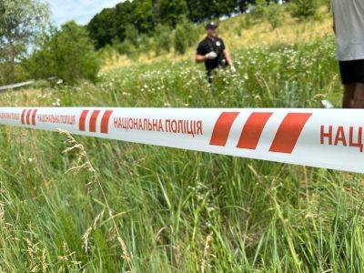 На Киевщине женщина сожгла и закопала тело родственника из-за долга – фото