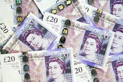 Фунт растет к доллару на фоне роста спроса на британскую валюту во вторник