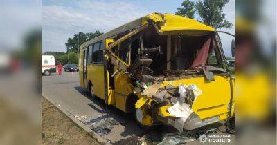 Масштабное ДТП с пригородным автобусом в Виннице: пострадали 15 человек