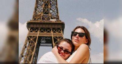 «Люблю!»: Селена Гомес показала, чем занималась в Париже (фото)