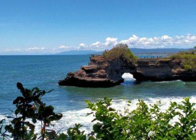 На популярных пляжах Бали найдены опасные бактерии