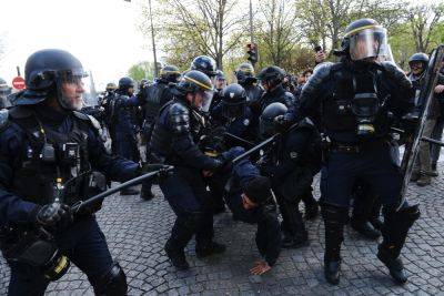 Вторые сутки беспорядков во Франции по итогам полицейского произвола