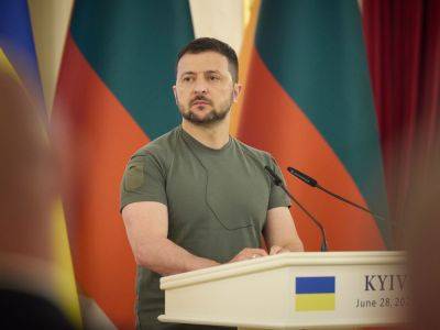 Зеленский заявил, что ЧВК "Вагнер" еще не в Беларуси, а продолжает находиться в Украине