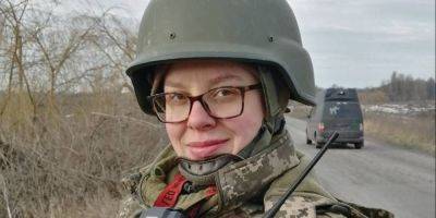 С 24 февраля присоединилась к ВСУ. Украинская поэтесса Елизавета Жарикова получила ранение под Бахмутом