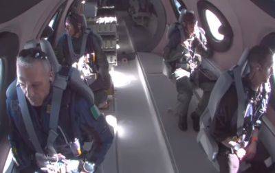 Ричард Брэнсон - Космолит Virgin Galactic совершил первый коммерческий полет - korrespondent.net - США - Украина - Англия - Италия - штат Нью-Мексико