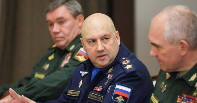 "Он не последний": в Financial Times подтвердили арест главнокомандующего ВКС РФ Суровикина