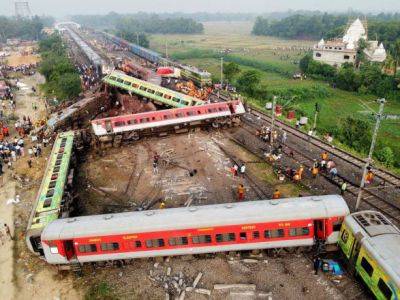 Количество погибших в результате столкновения поездов в Индии достигло 288 человек - unn.com.ua - Украина - Киев - Индия - Нью-Дели - India - штат Одиша