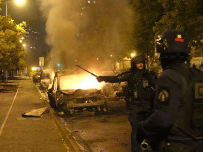 Массовые беспорядки во Франции: полиция арестовала 667 человек, вводится комендантский час