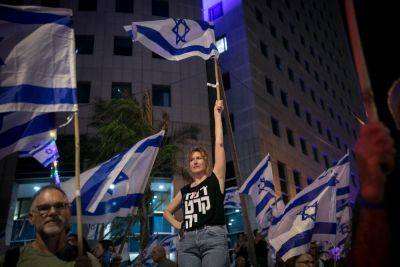 Против правовой реформы высказались десятки ведущих врачей Израиля
