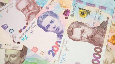 Некоторым украинцам с 1 июля поднимут пенсии: кого это касается