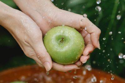 Как очистить овощи и фрукты от пестицидов