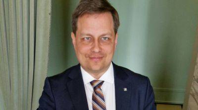 Министр экономики Финляндии ушел в отставку после комментариев о нацизме