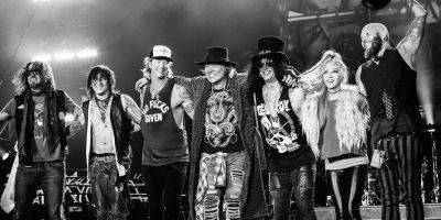 Начали мировое турне. Группа Guns N' Roses на концерте в Абу-Даби посвятила песню украинцам