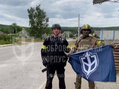 "Русский добровольческий корпус" заявил о контроле над селом в Белгородской области. Губернатор подтвердил: власть "не может" зайти туда