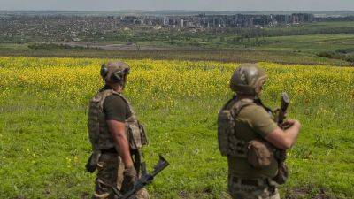 Украина переходит к "наступательным действиям" в некоторых районах