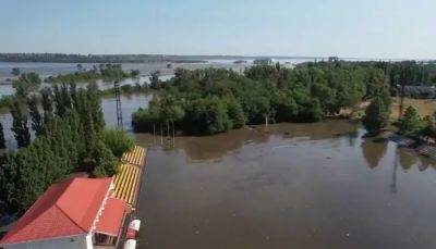 В Новой Каховке затоплен стадион Энергии (фото)