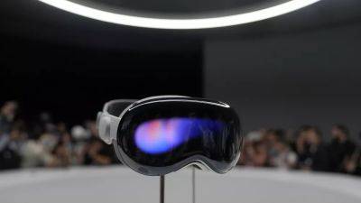 Тим Кук - Очки Vision Pro: Apple врывается в виртуальную реальность - ru.euronews.com - США - Microsoft