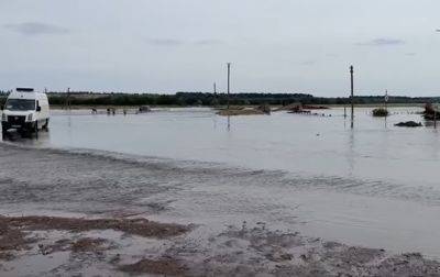 Подрыв ГЭС: в Николаевской области затоплен мостовой переход