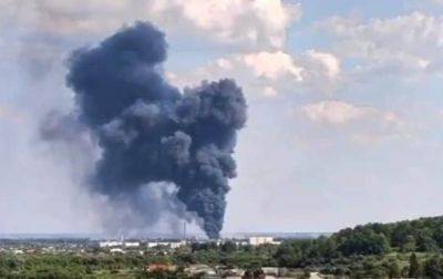 Пожар в Шебекино произошел на лакокрасочном заводе - соцсети