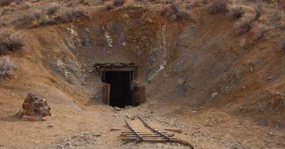 Туннель в никуда: мужчина почти 40 лет копал тайный проход в пустыне, а потом исчез (видео)