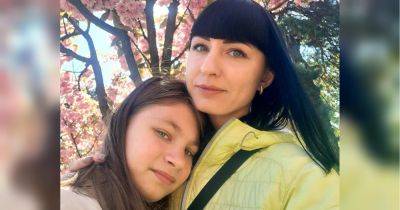 За два года потеряли мужа и отца: в столице попрощались с мамой и дочерью, которых убила российская ракета возле закрытого убежища