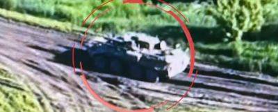 Воины харьковской 92 ОМБр дроном уничтожили вражеский БТР (видео)