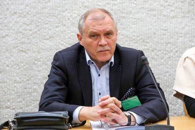 Суд Литвы оправдал бывшего посла в РФ по обвинению в торговле влиянием… посмертно