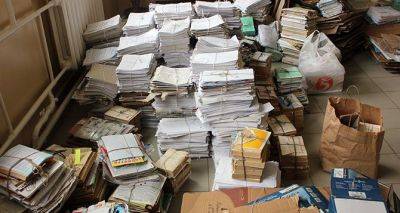 Самое время навести порядок в кладовой, ищите старые журналы, тетради и картон: сколько в Украине можно заработать на макулатуре