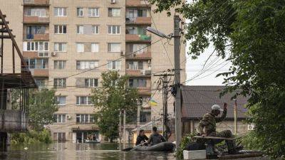Херсон: боевые действия в условиях наводнения