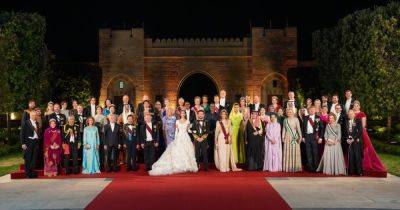 Все короли и королевы, приглашенные на свадьбу принца Хусейна, появились на одном фото