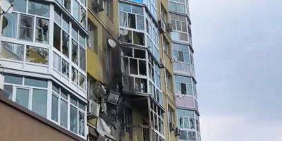 В Воронеже беспилотник врезался в многоэтажку