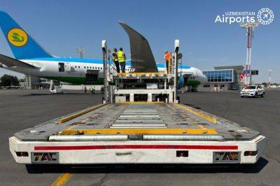 Парк спецтехники аэропорта "Ташкент" пополнился новыми машинами. Это позволит быстрее разгружать самолеты