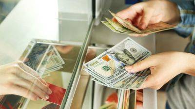 Скоро все изменится: НБУ предупредил что будет с обменом долларов