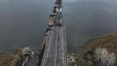 В Антоновский мост 30 июня попал Искандер - видео и подробности