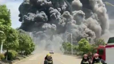 В Китае на химическом заводе произошел взрыв