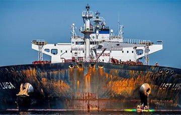 Bloomberg: Связанный с РФ «теневой» флот нефтяных танкеров сократился в десять раз