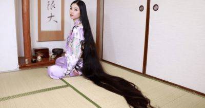 Рапунцель в реальной жизни: женщина боится потерять более чем двух метровые волосы (фото) - focus.ua - Украина - Япония