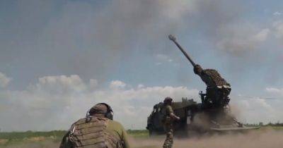 ВСУ применили сразу две произведенные в Украине 155-мм САУ "Богдана" под Бахмутом (видео)