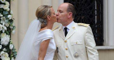 Почему князь Монако Альбер и Шарлен провели свою брачную ночь в разных отелях