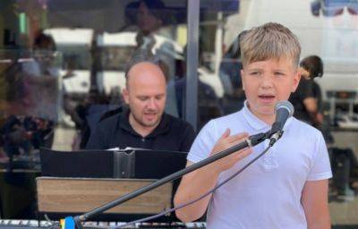 Украина точно победит: маленький музыкант со Львовщины собрал более 2,5 миллионов для помощи ВСУ