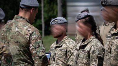 Первая женщина-военный прошла спецкурс выживания ССО Украины