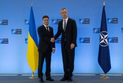 "Беспрецедентно и абсурдно": Зеленский раскритиковал НАТО из-за неопределенности относительно вступления Украины в Альянс