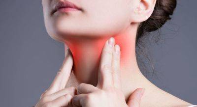 Враг изнутри: названы привычки, которые могут нанести удар по щитовидной железе