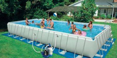 Как выбрать и обустроить каркасный бассейн во дворе дома