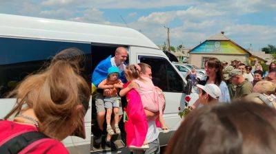 Двое защитников Змеиного вернулись домой из плена | Новости Одессы